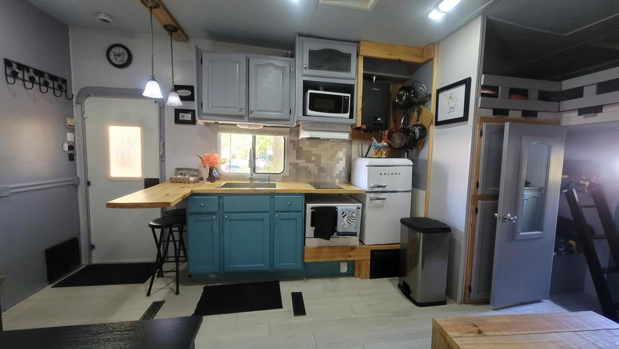 Shroom Life Farm Chicken Shack North Fort Myers Exterior photo